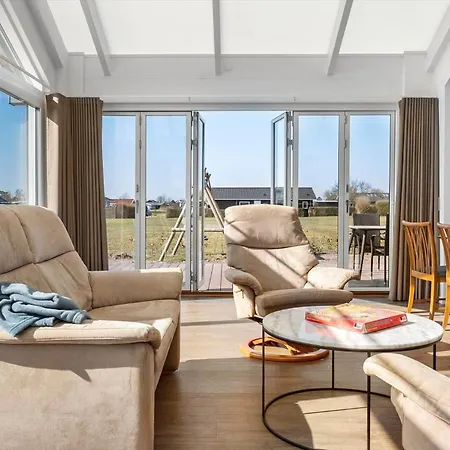 N331-karrebaeksminde-baekkene-234 بيت للعطل